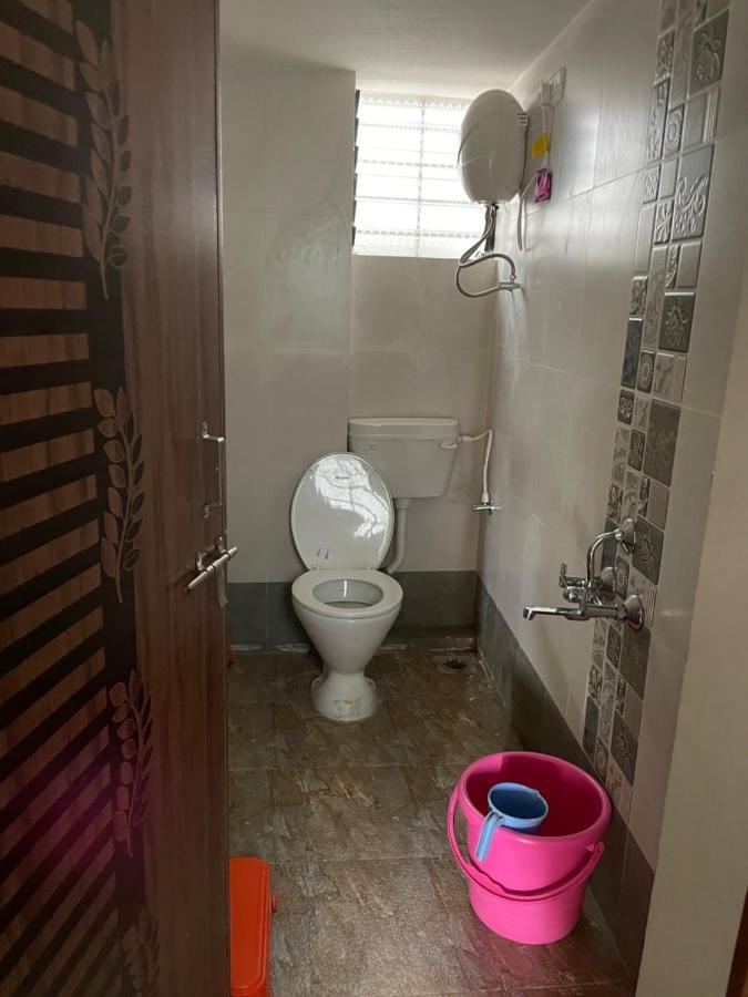 Shree Sadguru Krupa Yatri Niwas Vila Colhapur Exterior foto