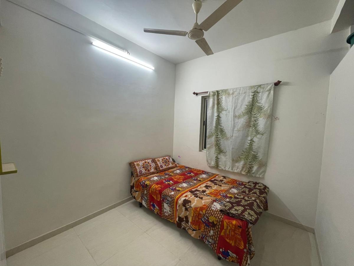 Shree Sadguru Krupa Yatri Niwas Vila Colhapur Exterior foto