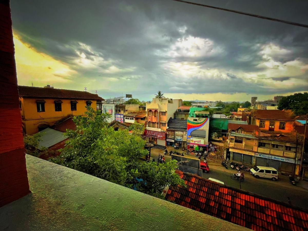 Shree Sadguru Krupa Yatri Niwas Vila Colhapur Exterior foto
